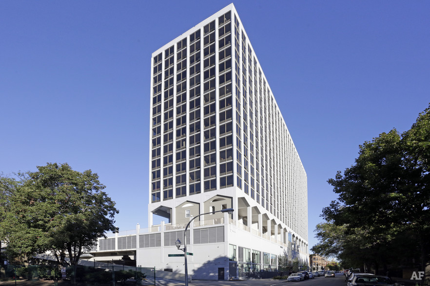 The Montrose Apartments 4334 N Hazel St, Chicago, IL 60613