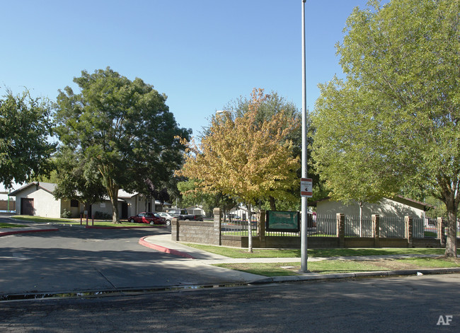 Mariposa Meadows