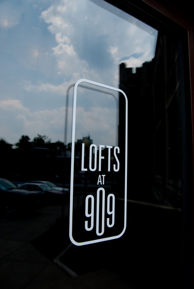 The Lofts at 909