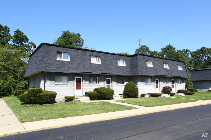 Willow Creek 7575 Office City Dr, Houston, TX 77012