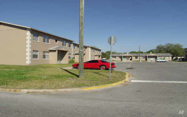 Kissimmee Court Apartments