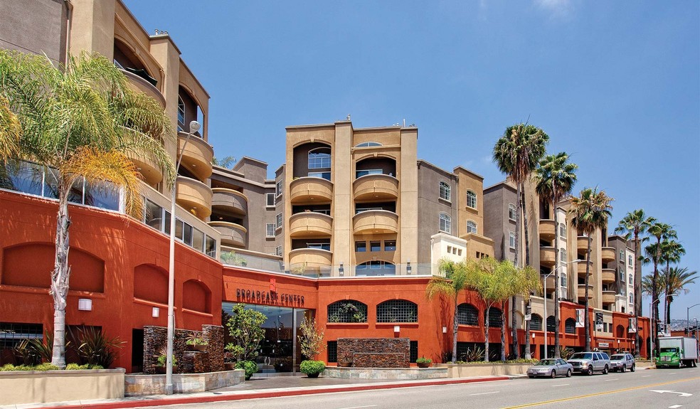 broadcast center apartments 7660 beverly blvd los angeles ca