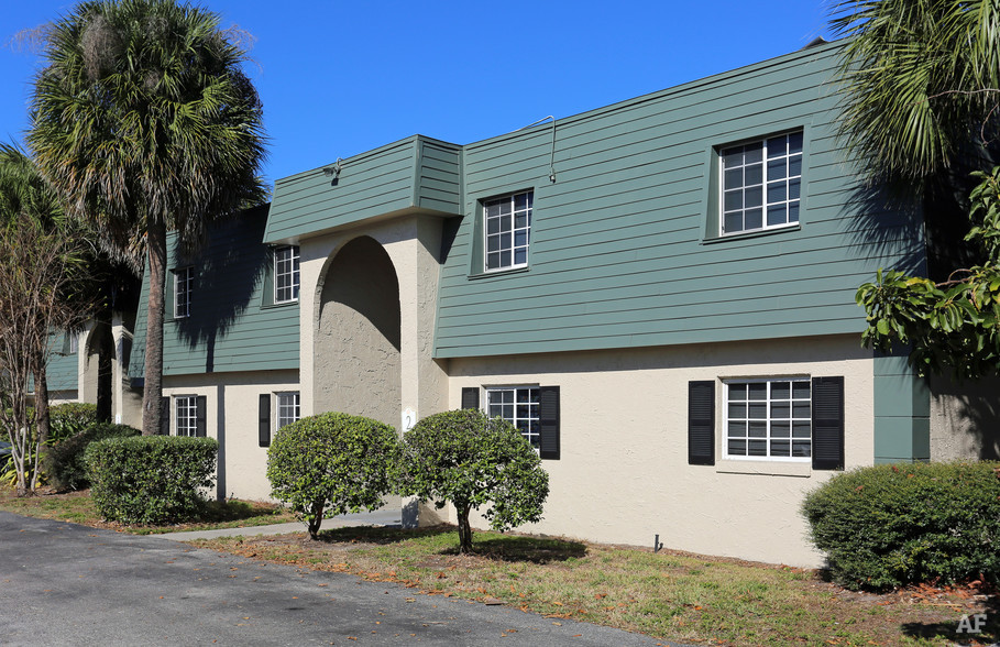 Sumerset Apartments | 1051 Lee Rd, Orlando, FL 32810 