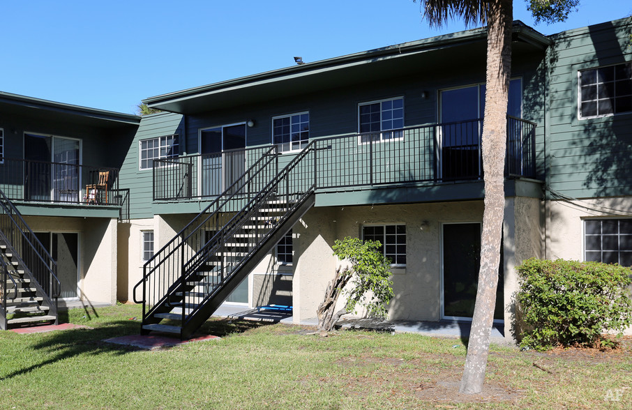 Sumerset Apartments | 1051 Lee Rd, Orlando, FL 32810 