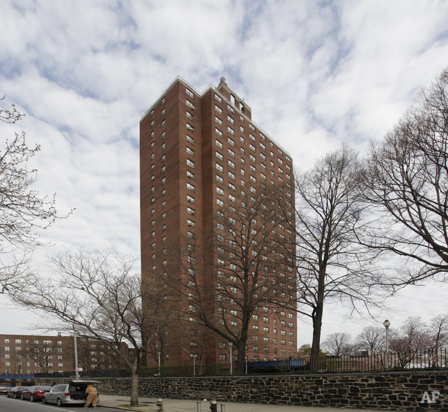 Kingsborough Houses 1733 Bergen St, Brooklyn, NY 11233