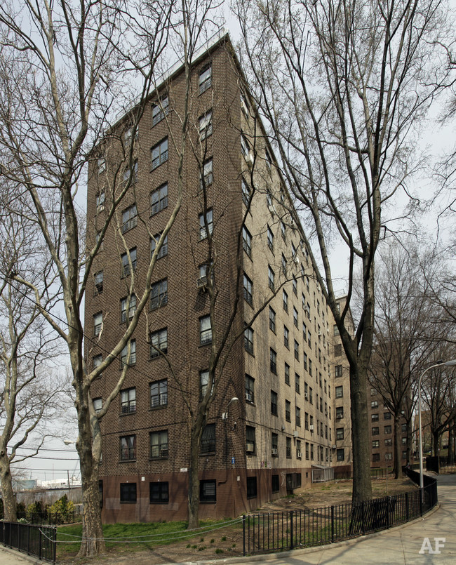 Richmond Terrace Houses