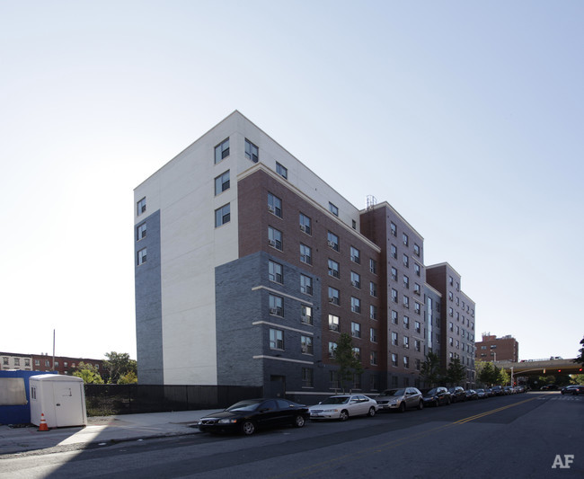 Navy Green Apartments 7 Clermont Ave, Brooklyn, NY 11205