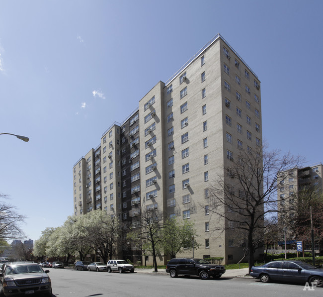 Taylor Street - Wythe Avenue Houses