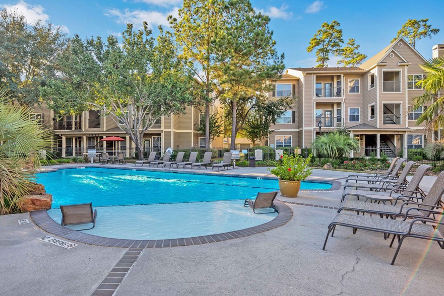 Ravinia Apartments 2400 Spring Rain Dr, Spring, TX 77379