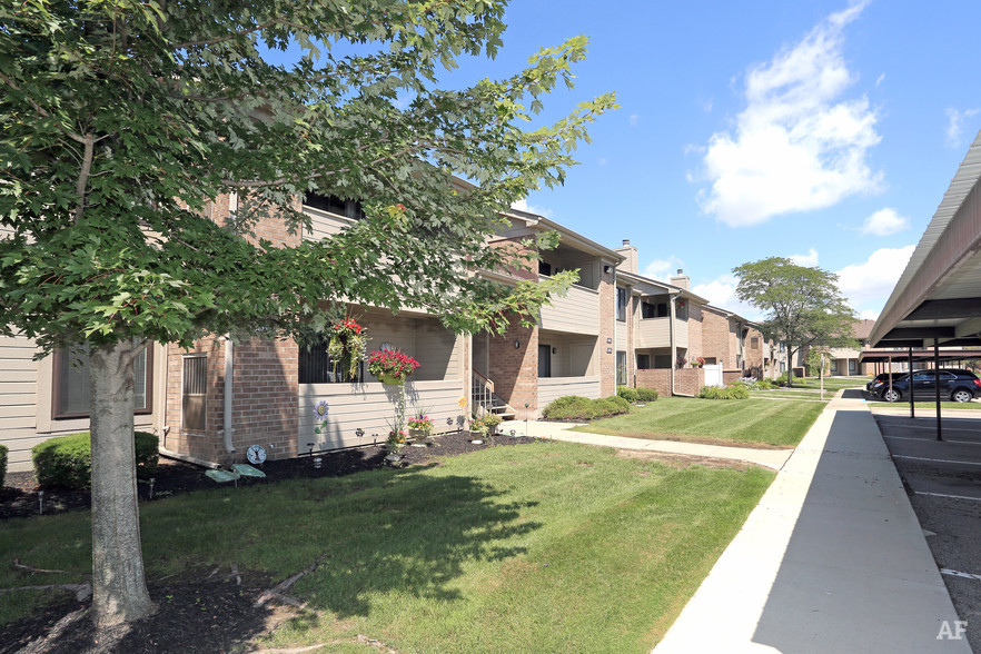 Hunters Creek Apts