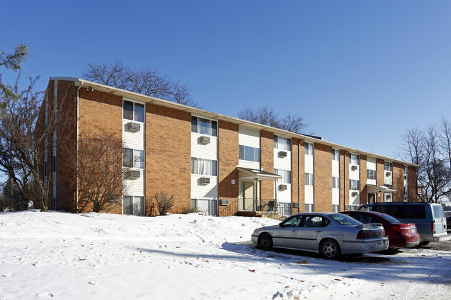 Cambridge Court Apartments