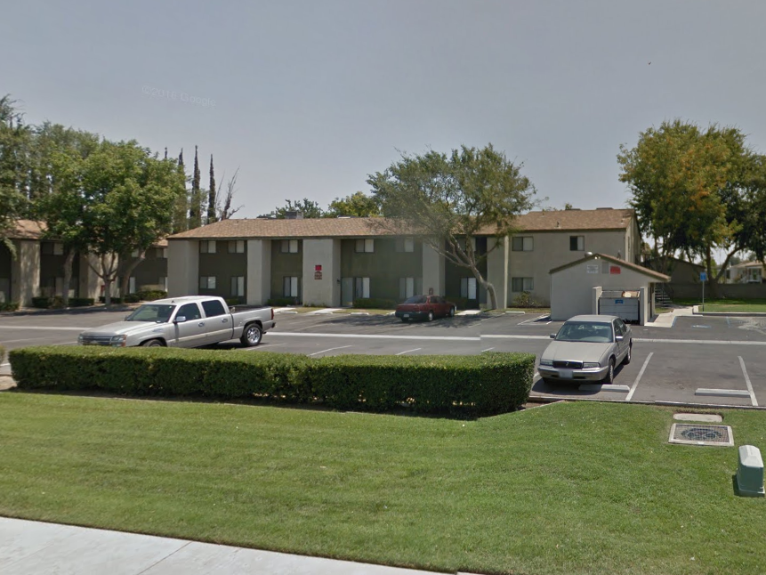Summerfield Place Apartments 6300 Summerfield Dr, Bakersfield, CA