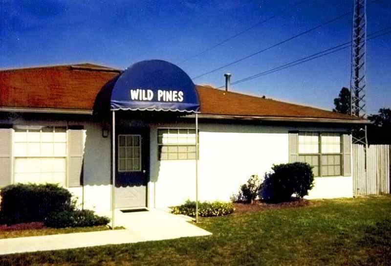 Wild Pines Apartments