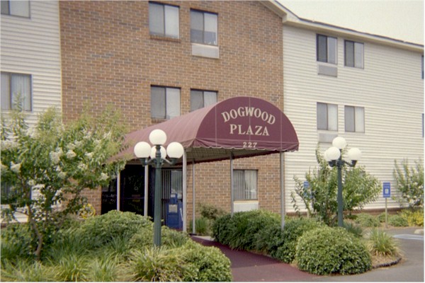 Dogwood Plaza Apartments