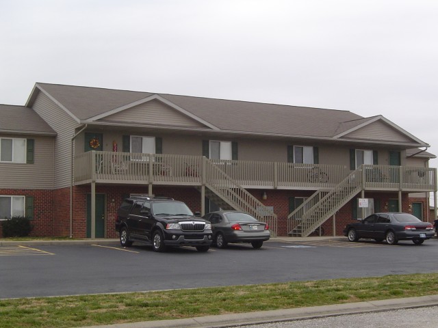 Lincoln Village Apartments for Senior Living