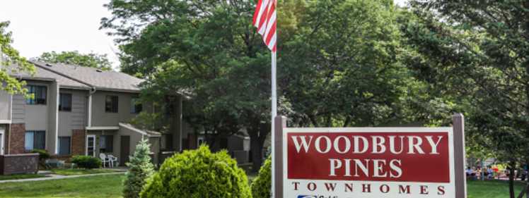 Woodbury Pines Townhomes