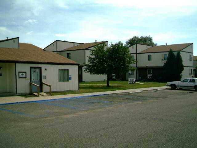 Meadowlark Heights Apartments