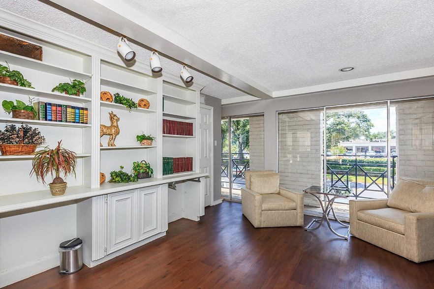 Avalon Square Apartments 2400 Westheimer Rd, Houston, TX 77098