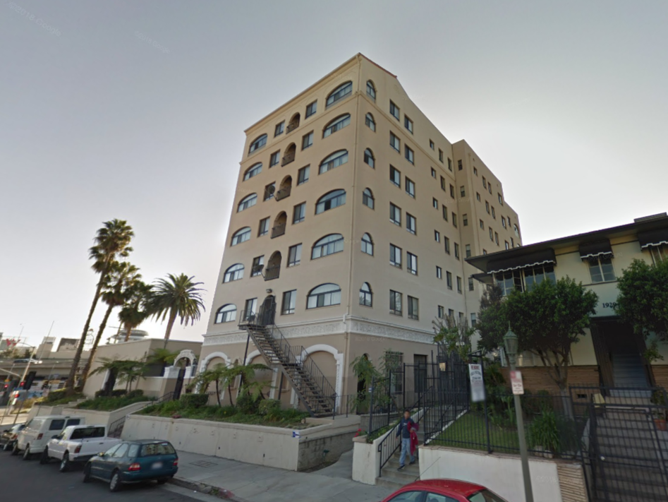 Castle Argyle Low Senior Apartments 1919 N. Argyle Ave., Los