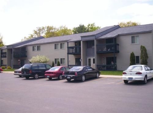 Spring Harbor Apartments