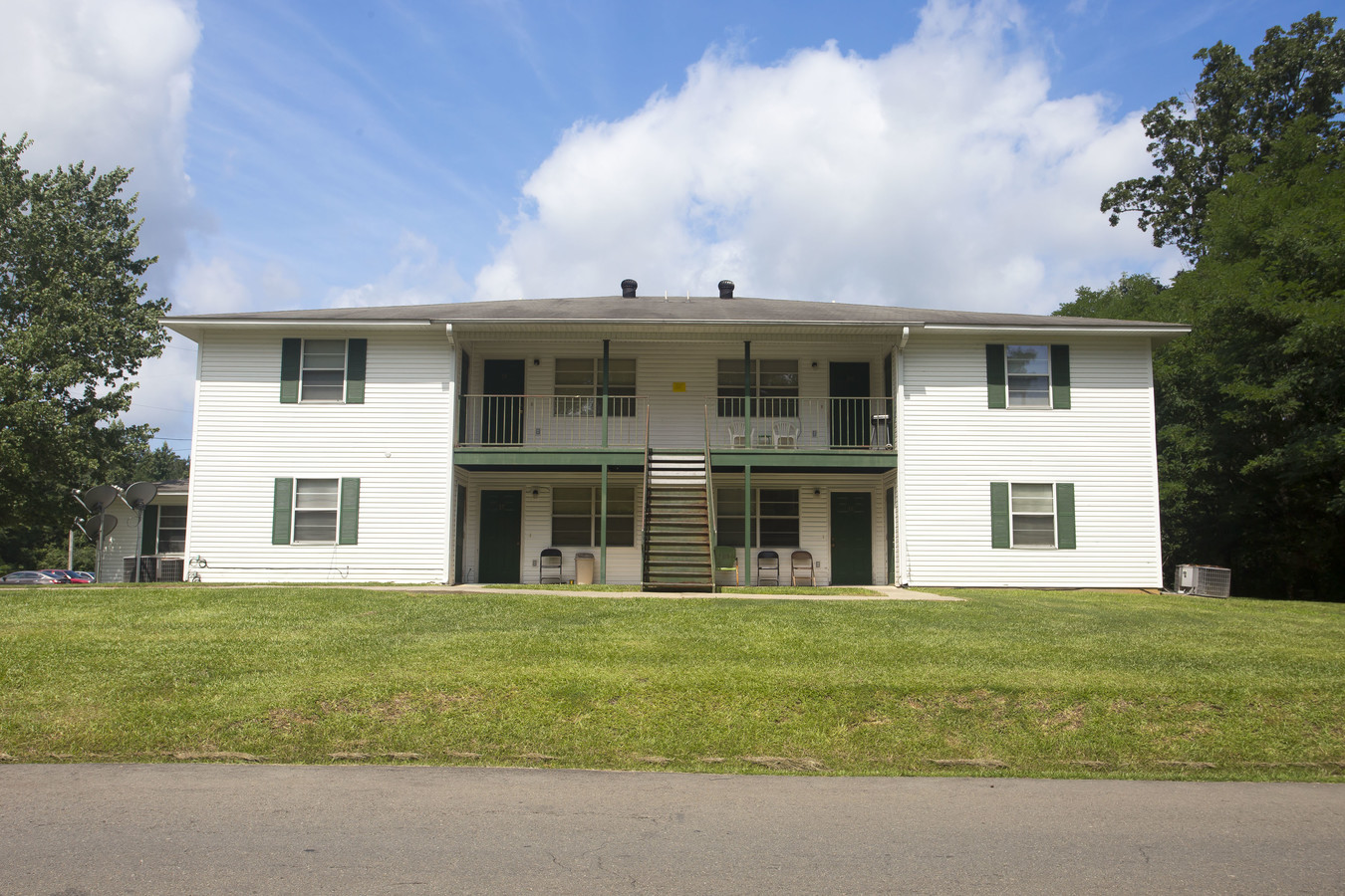 Warren Manor Apartments