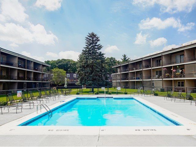 Lake Forest I Apartments