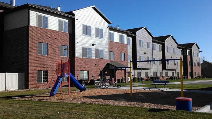 Jackson Heights Apartments | 1016 1st Ave SE, Aberdeen, SD 57401