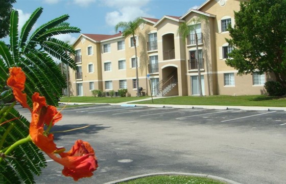 Bernwood Trace Apartments  Ft Myers