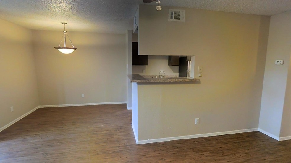 Dover Pointe 14445 Wallisville Rd, Houston, TX 77049