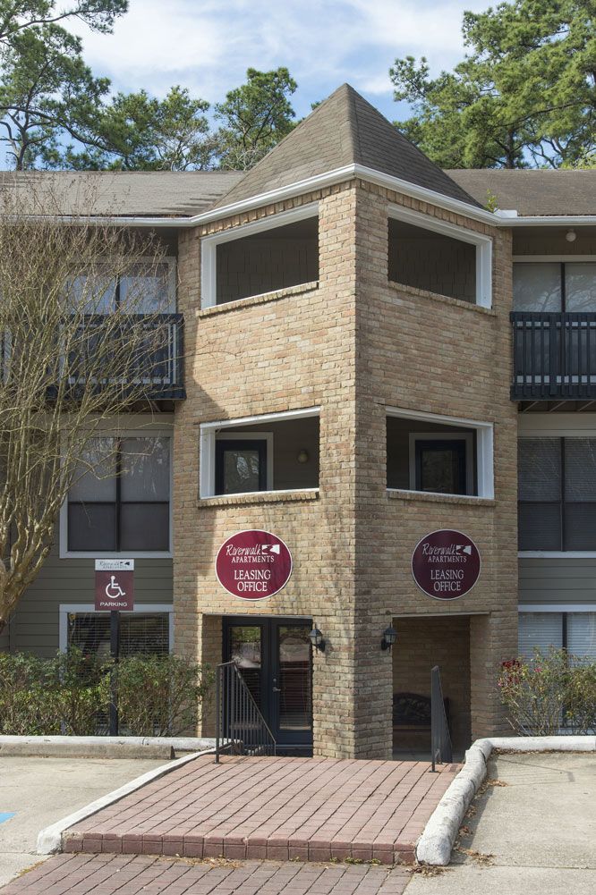 Riverwalk Apartments 450 Normandy St, Houston, TX 77015