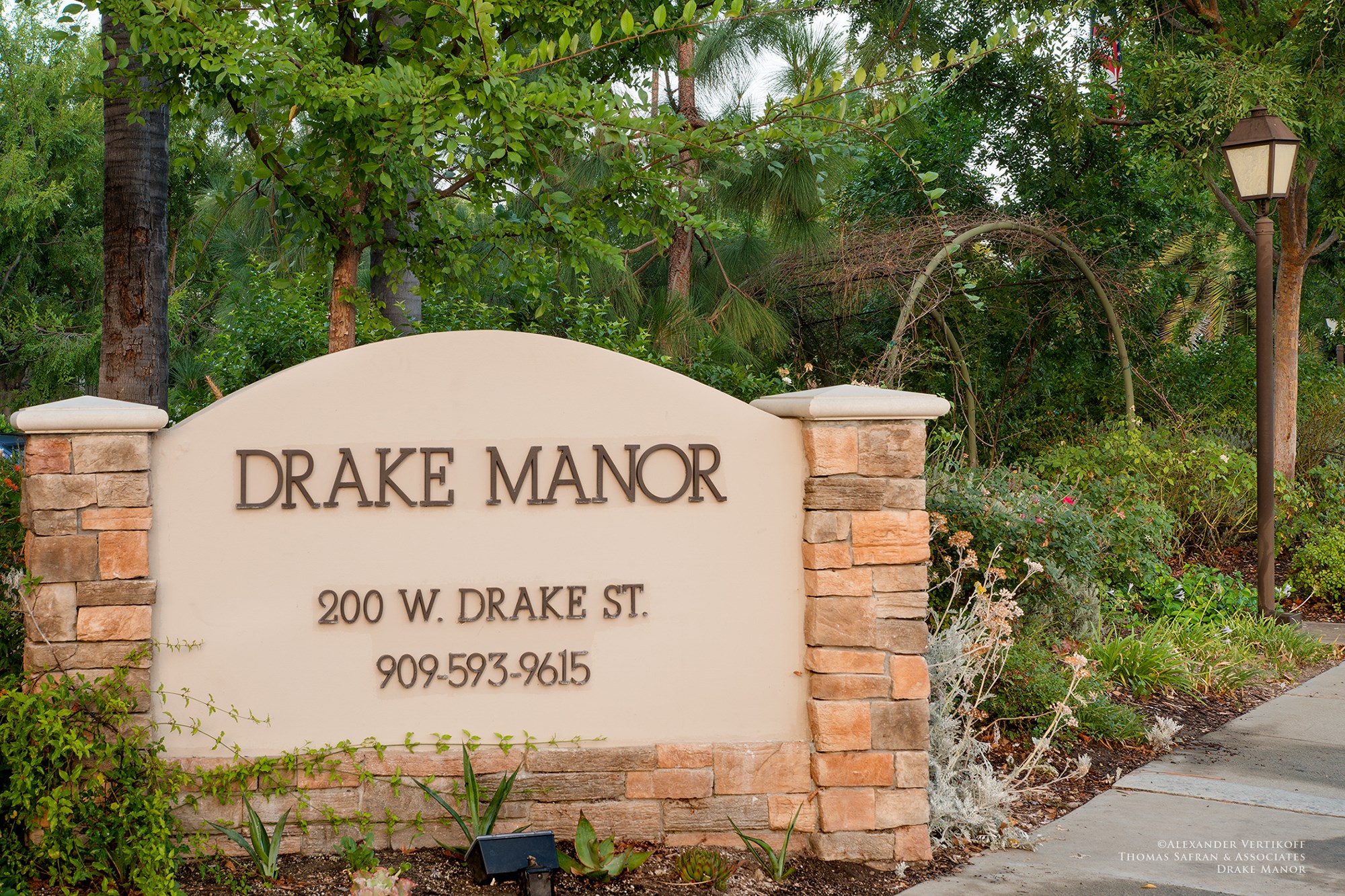 Drake Manor
