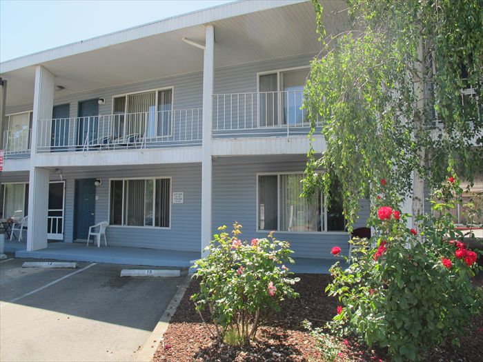 Auburn Square Sr Apartments Sacramento