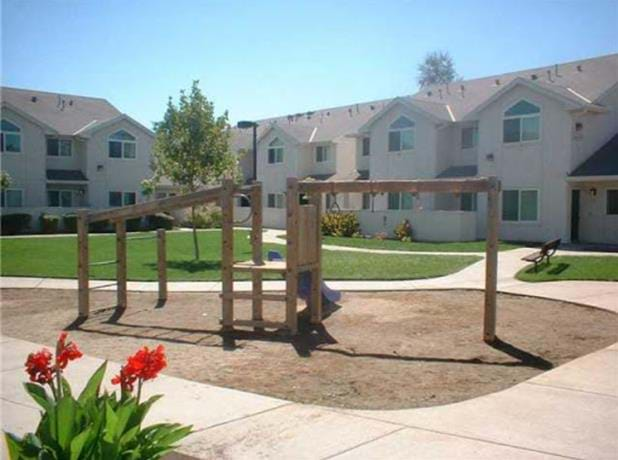 West Capital Courtyard I & II