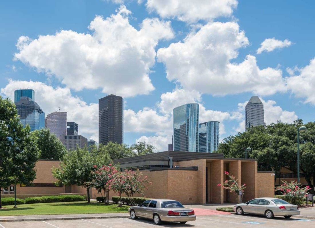 Historic Oaks of Allen Pkwy Village 1600 Allen Pkwy, Houston, TX