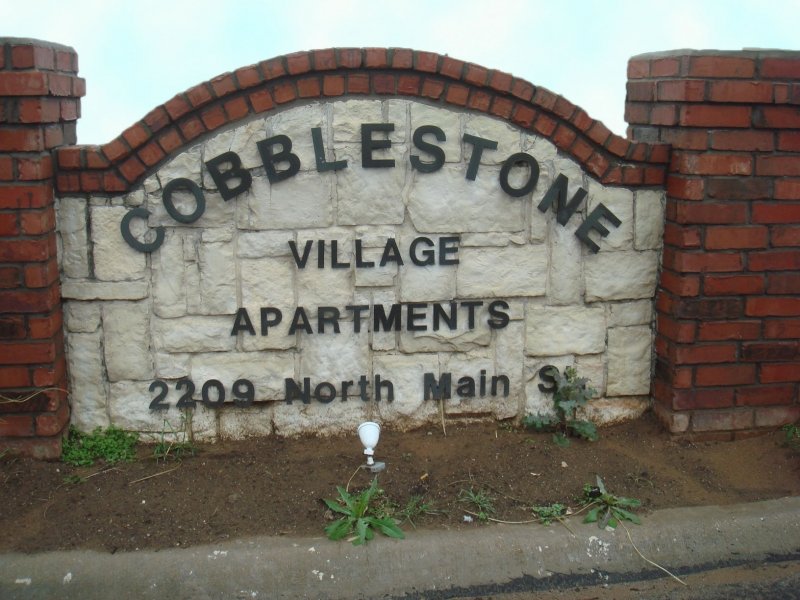 Cobblestone Village Apartments