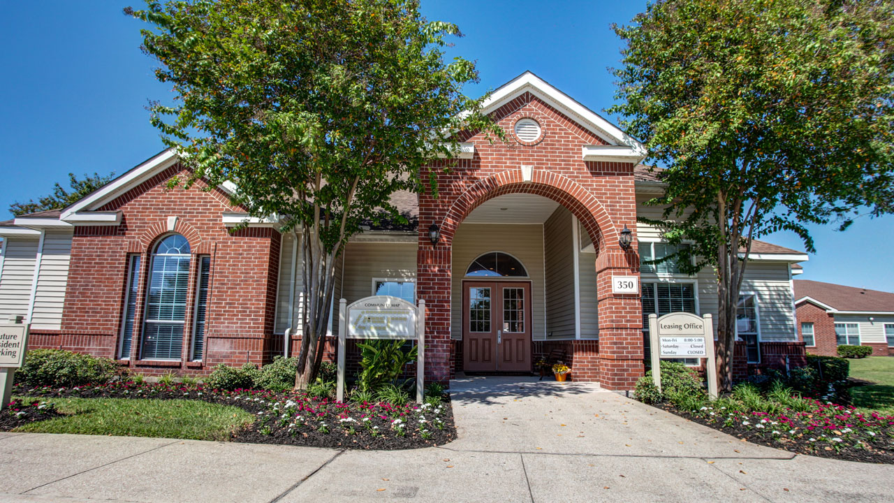 Laurel Point Senior Apartments 16170 Westpark Dr, Houston, TX 77082