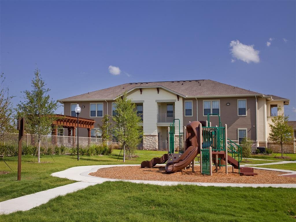 Tierra Pointe Apartment Homes