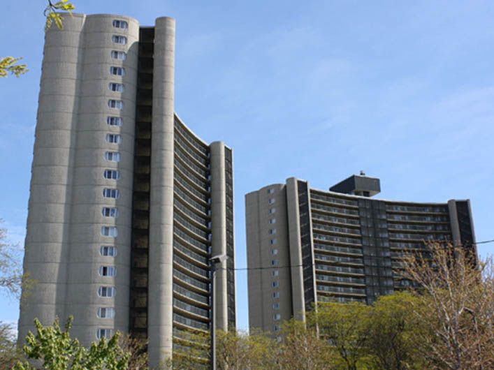 Hilliard Towers Family 2030 S State St, Chicago, IL 60616