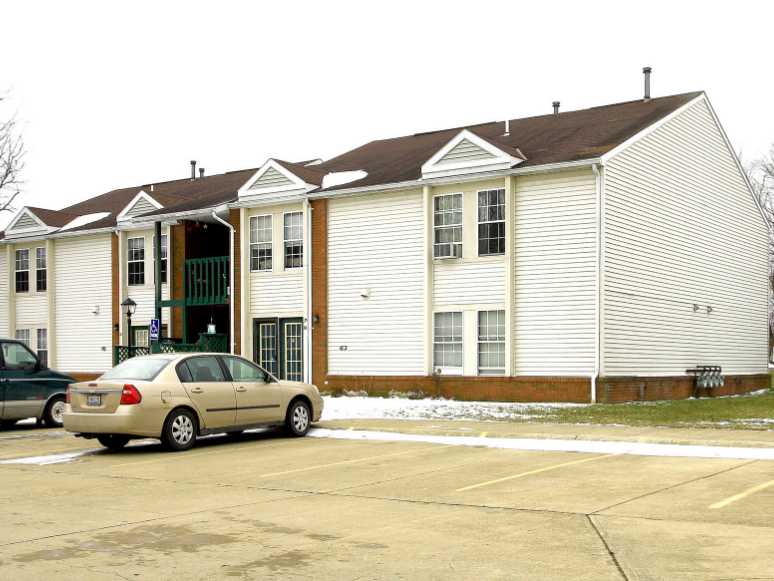 Sunset West Apartments Conneaut