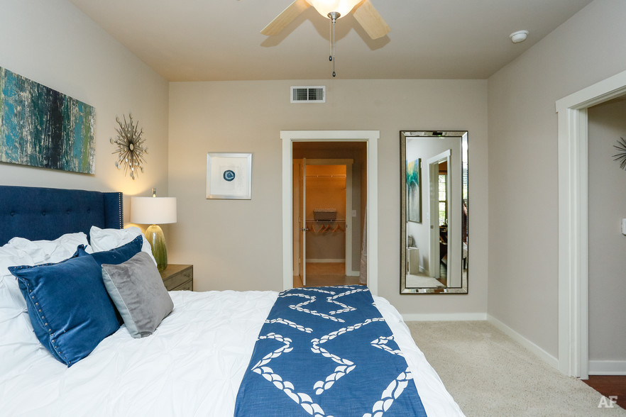 Newport on the Lake Apartments by Cortland 1895 Barker Cypress Rd