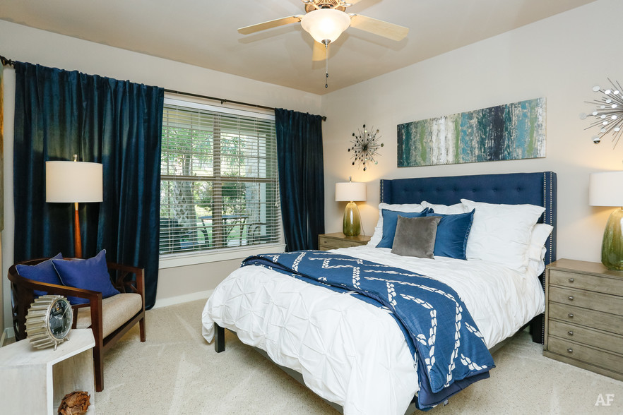 Newport on the Lake Apartments by Cortland 1895 Barker Cypress Rd