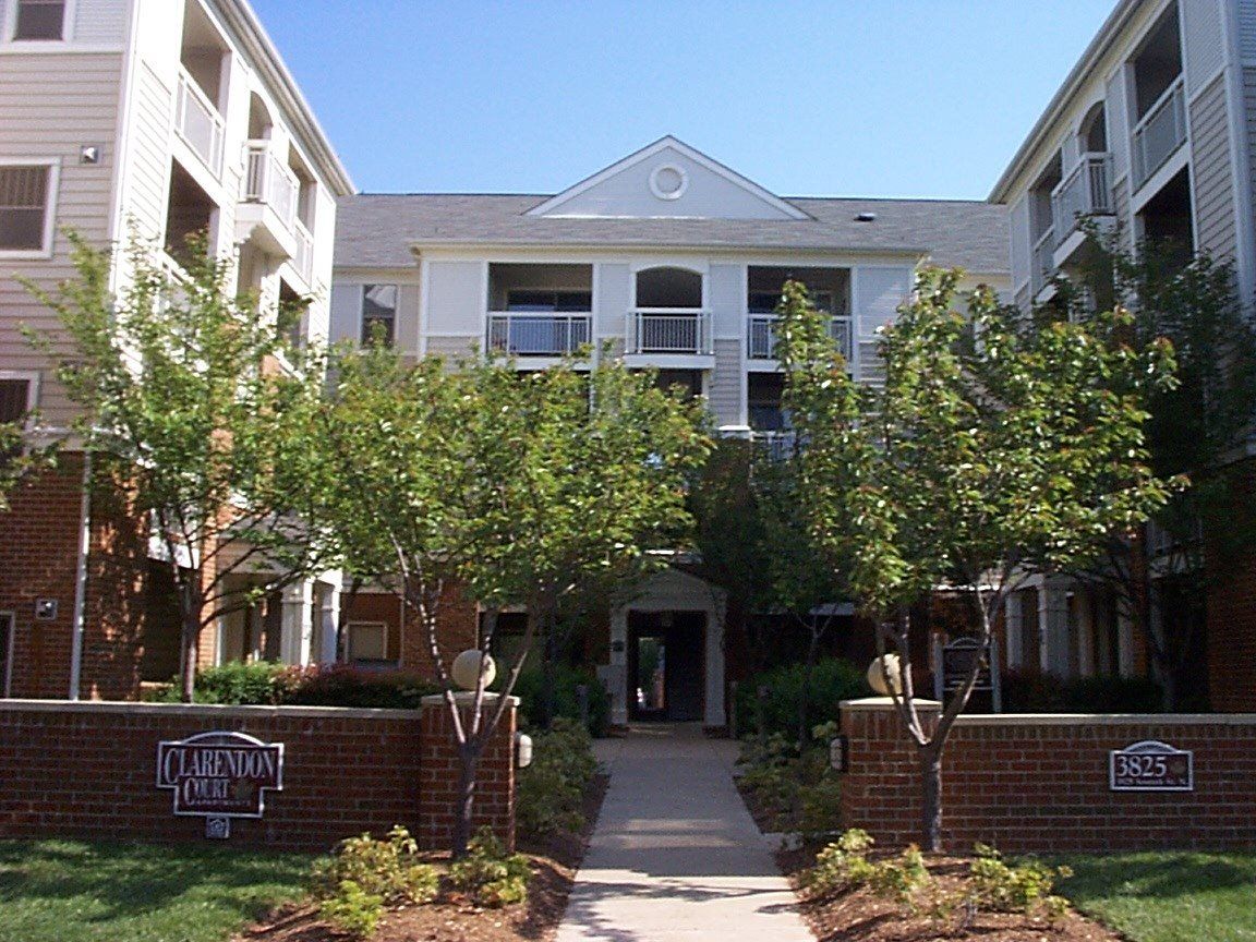 Clarendon Court Apartments