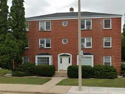 Center Street Apartments