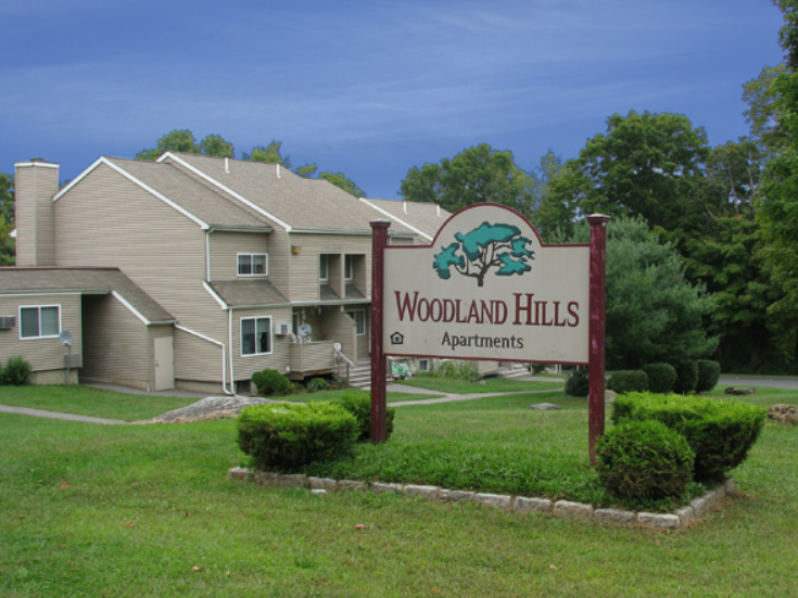 Woodland Hills Apartments