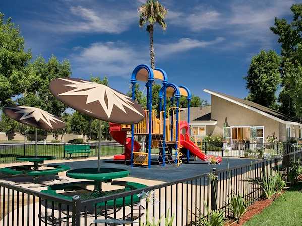 Hemet Estates Family Community