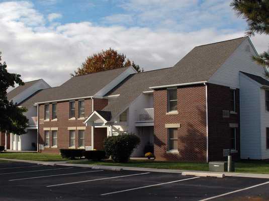 Oxford Manor Apartments