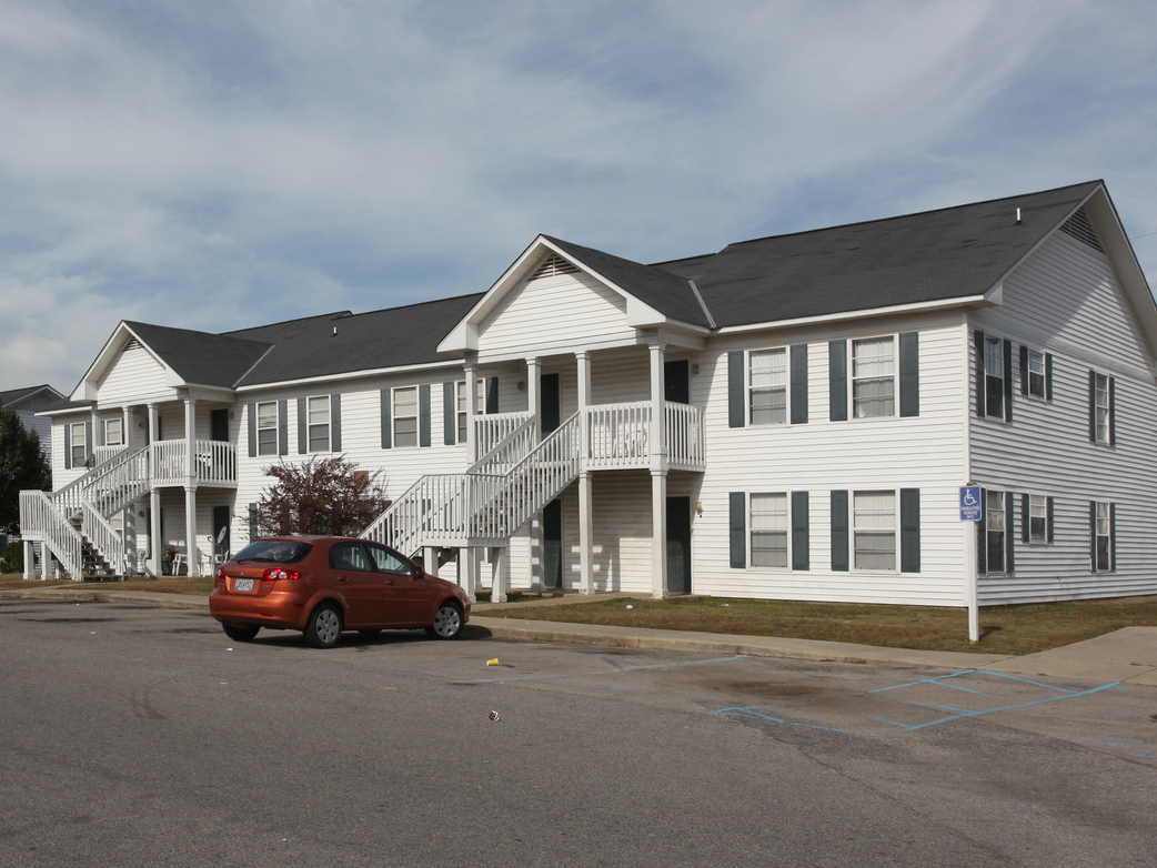 Bessemer Place Apartments 600 Flint Hill Ln