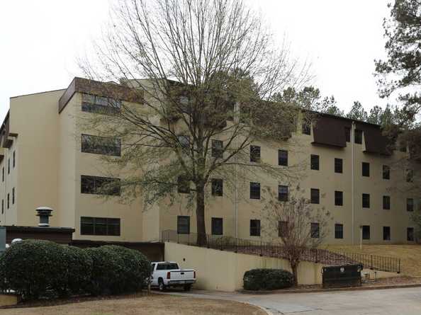 Amberwood Apartments 