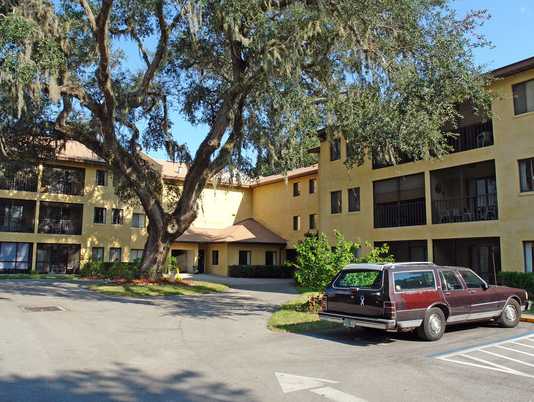 The Oaks Apartments