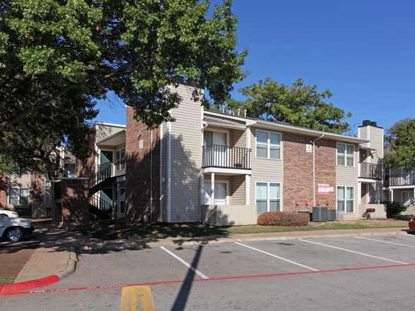 Center Ridge Apartment Homes